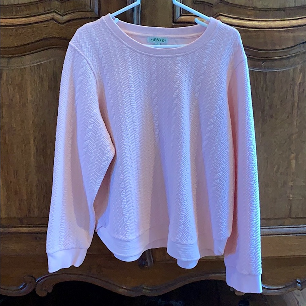 Good used Condition, Orvis Ladies’ quilted sweatshirt, XL